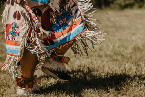 feet dancing regalia
